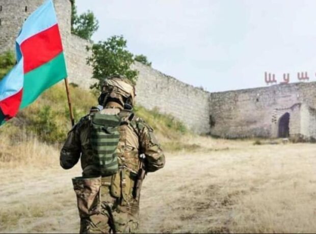 image-modern-az_azerbaijan_soldier_081120_20