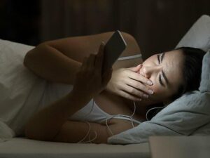 image-telefon_qadin_yataq_xeyanet