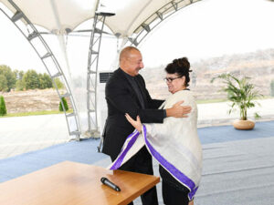 image-aqut