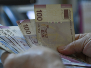 image-manat-16