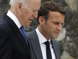 image-752x395-biden-ve-macron-ukrayna-rusya-krizini-gorustu-1644212622394