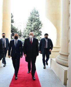 image-50f54ce1-01f1-3471-b4be-7676aad7a9a0