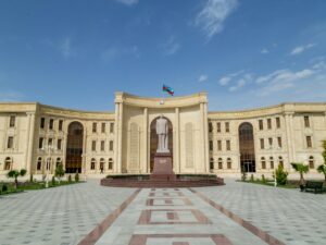 image-61444cb7-84ca-30ae-80a0-7a5e8932d56a_850