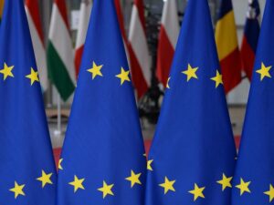 image-aec99ba9-feb2-3f0b-bca7-e3f231dfa633_850