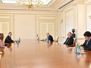 image-f85f345c-2848-3cdf-bea9-3cc30f1baf4c_850