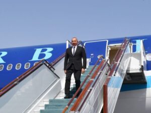 image-prezident-teyyarede-22