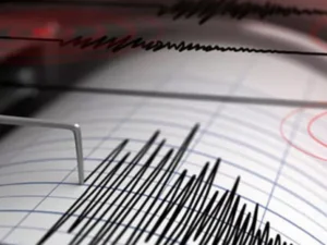 image-son-dakika-afad-manisada-38-buyuklugunde-deprem-dale