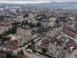image-zelzele-27-696x464