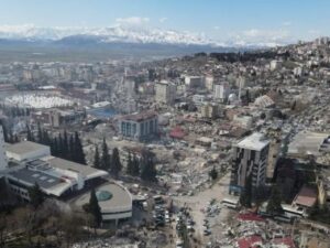 image-zelzele-6-696x391