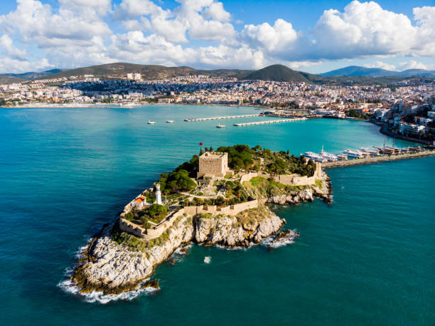 image-pigeon-island-with-a-pirate-castle-kusadasi-harbor-aegean-coast-of-turkey