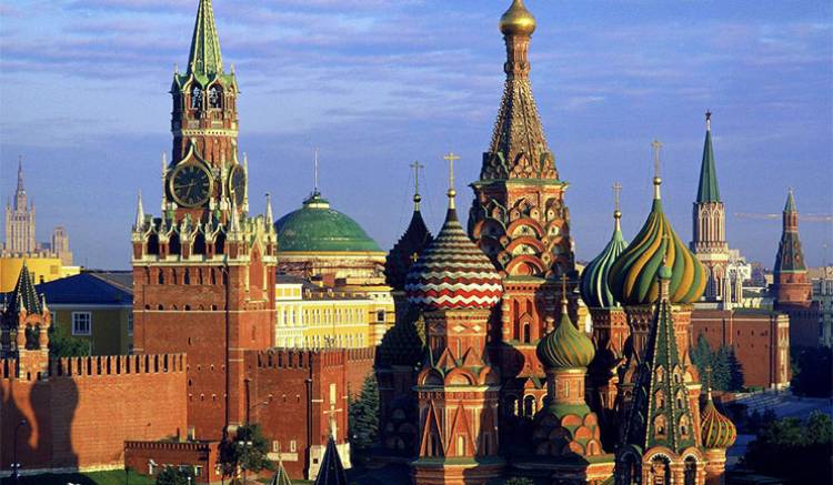 Rusiya bakalavr təhsil sistemindən imtina etdi -Nazir açıqladı