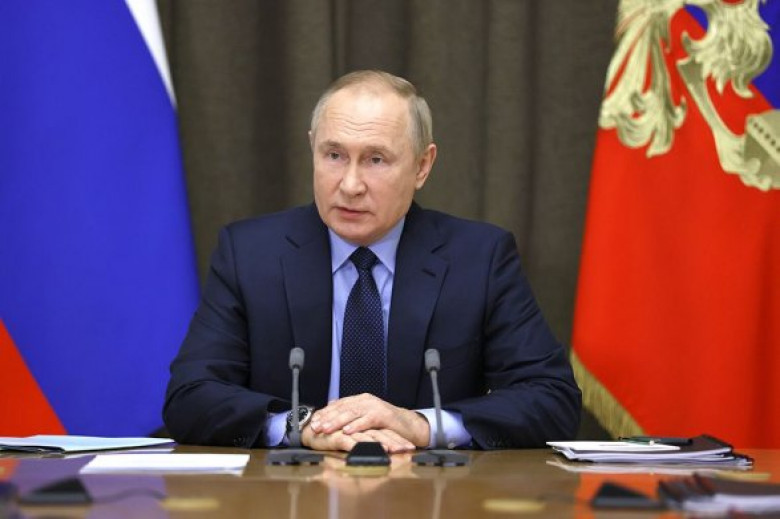 Putin  Rusiya ilə Ukrayna arasında  sülhün bərqərar olmasını təklif etdi