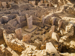 image-gobeklitepe-in-sanliurfa-the-oldest-temple-of-the-world-gobekli