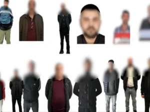 image-image_750x_6979cbd249e34-750-1080-resize