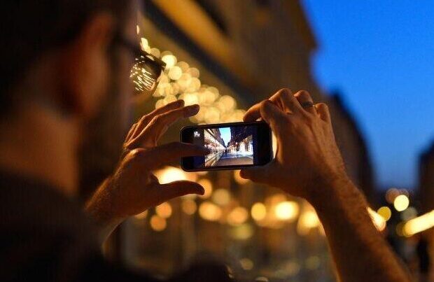 image-camera-or-phone-in-article-4-750x403