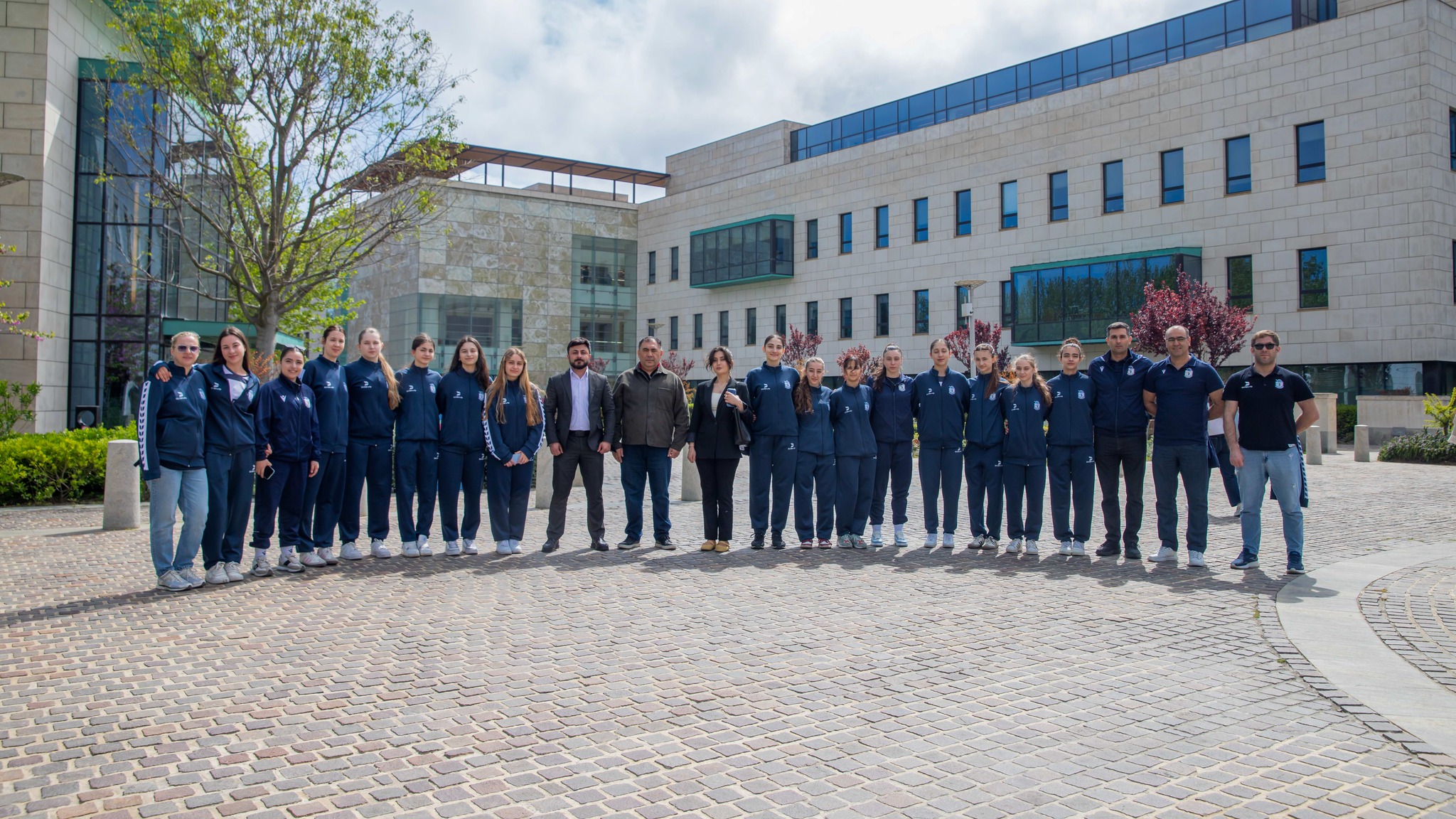 U-18 voleybol komandamız ADA Universitetinin qonağı olub